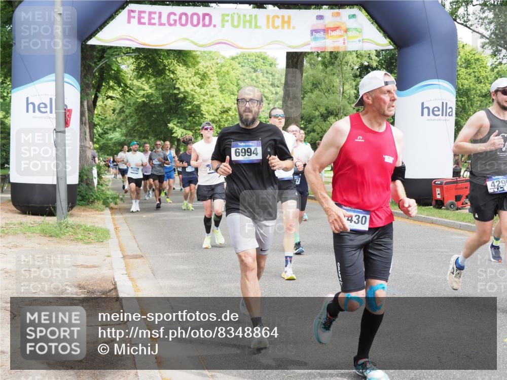 29.06.2025 - hella hamburg halbmarathon MichiJ http://msf.ph/oto/8348864 29.06.2025 10:40:55 Zwischen KM18-KM19 1502, 2099, 2884, 3103, 3310, 4189, 4299, 4938, 6762, 6994, 7147, 7478, 9537, 9791, 11430, 11992, 13327, 14323, 15146, 15179, 15946, 16623, 16750, 17348, 18143 meine-sportfotos.de