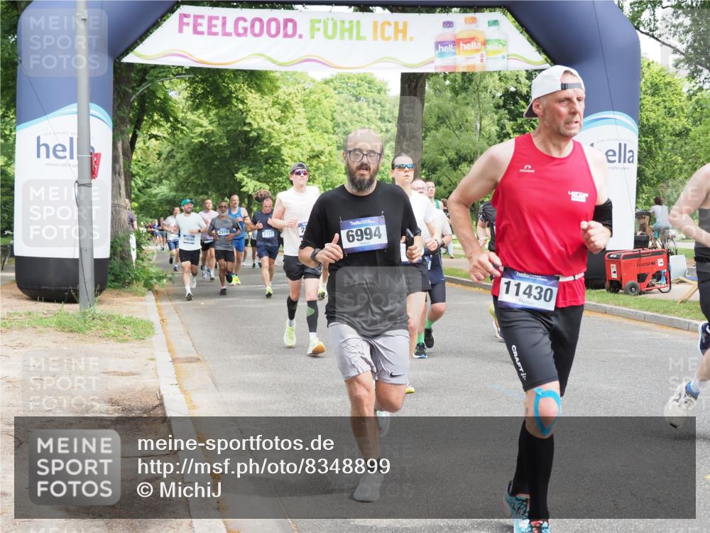 29.06.2025 - hella hamburg halbmarathon MichiJ http://msf.ph/oto/8348899 29.06.2025 10:40:56 Zwischen KM18-KM19 1502, 2070, 2099, 2884, 3103, 3310, 4189, 4299, 4938, 6762, 6994, 7147, 7478, 9537, 9791, 11430, 11992, 13327, 13997, 14323, 15146, 15179, 15946, 16623, 16750, 17348, 18143 meine-sportfotos.de