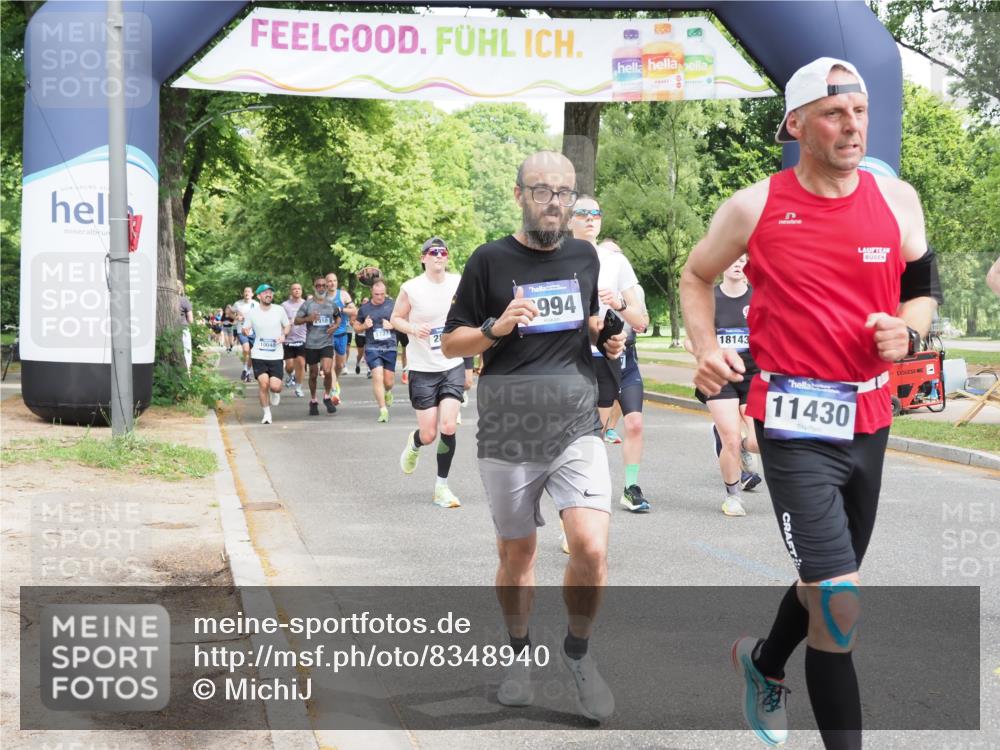 29.06.2025 - hella hamburg halbmarathon MichiJ http://msf.ph/oto/8348940 29.06.2025 10:40:56 Zwischen KM18-KM19 1502, 2070, 2099, 2884, 3103, 3310, 4189, 4299, 4938, 6762, 6994, 7147, 7478, 9537, 9791, 11430, 11992, 13327, 13997, 14323, 15146, 15179, 15946, 16623, 16750, 17348, 18143 meine-sportfotos.de