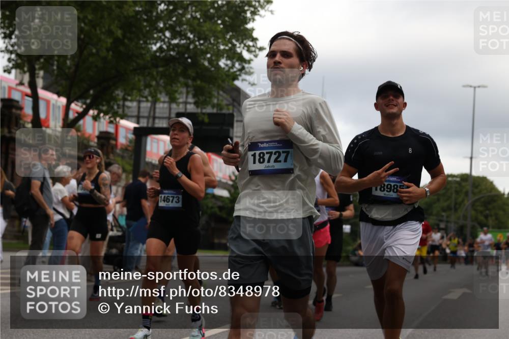 29.06.2025 - hella hamburg halbmarathon Yannick Fuchs http://msf.ph/oto/8348978 29.06.2025 10:52:35 20KM 1319, 1833, 2159, 2250, 2619, 2711, 2996, 4550, 4767, 5675, 6860, 7659, 7856, 8089, 8392, 9156, 9353, 9553, 9555, 9835, 10020, 10268, 10319, 10518, 10539, 10703, 10915, 11394, 11605, 11808, 11846, 12495, 12734, 12735, 12809, 13287, 13512, 13654, 13694, 14355, 14673, 15197, 16189, 16206, 16409, 16922, 16924, 17531, 17665, 17782, 17810, 17814, 17839, 17852, 17931, 17967, 18556, 18682, 18727, 18730, 18833, 18985, 19002, 19003 meine-sportfotos.de