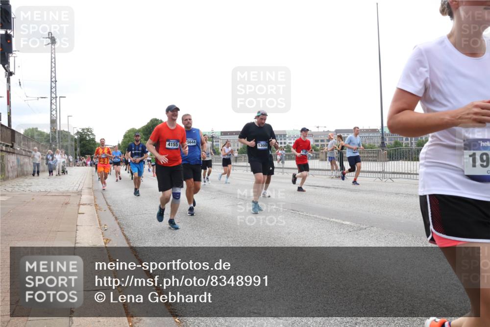29.06.2025 - hella hamburg halbmarathon Lena Gebhardt http://msf.ph/oto/8348991 29.06.2025 10:38:36 Lombardsbrücke 4155, 5644, 13000, 19, 56, 1196, 1232, 1390, 1394, 1457, 1596, 1721, 1742, 1791, 1966, 2113, 2151, 2498, 2576, 2660, 2693, 3010, 3094, 3095, 3216, 3242, 3286, 3323, 3338, 3635, 3636, 3716, 3726, 3777, 3841, 3927, 4028, 4139, 4155, 4159, 4259, 4260, 4316, 4414, 4883, 4964, 5085, 5089, 5155, 5300, 5617, 5684, 5735, 5913, 6200, 6695, 6696, 6751, 6875, 6930, 7117, 7148, 7165, 7263, 7371, 7552, 7561, 7692, 7849, 7868, 7914, 8367, 9708, 10554 meine-sportfotos.de