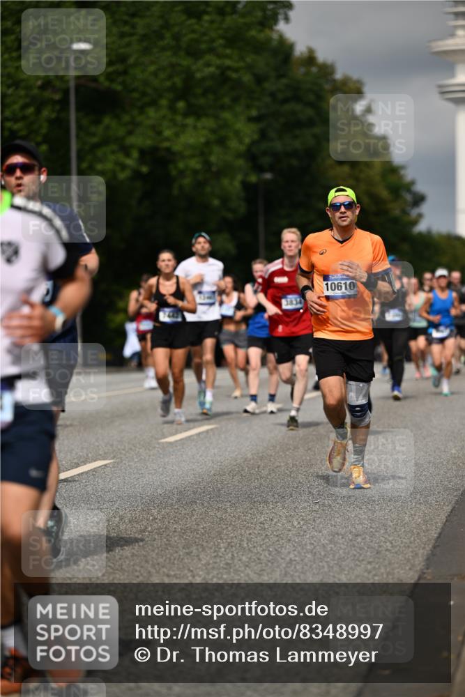 29.06.2025 - hella hamburg halbmarathon Dr. Thomas Lammeyer http://msf.ph/oto/8348997 29.06.2025 10:18:26 Kennedybrücke 1071, 1131, 1406, 1480, 1728, 2990, 3020, 3025, 3154, 3728, 3756, 3834, 3939, 5191, 5546, 5670, 6028, 6083, 6181, 6366, 6717, 6724, 7209, 7442, 7802, 7840, 7991, 8055, 8147, 8409, 8755, 9173, 9663, 10224, 10610, 10977 meine-sportfotos.de