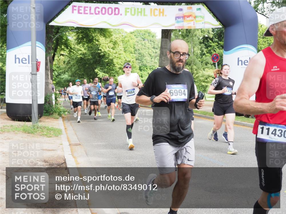 29.06.2025 - hella hamburg halbmarathon MichiJ http://msf.ph/oto/8349012 29.06.2025 10:40:56 Zwischen KM18-KM19 1502, 2070, 2099, 2884, 3103, 3310, 4189, 4299, 4938, 6762, 6994, 7147, 7478, 9537, 9791, 11430, 11992, 13327, 13997, 14323, 15146, 15179, 15946, 16623, 16750, 17348, 18143 meine-sportfotos.de