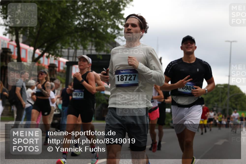 29.06.2025 - hella hamburg halbmarathon Yannick Fuchs http://msf.ph/oto/8349019 29.06.2025 10:52:35 20KM 1319, 1833, 2159, 2250, 2619, 2711, 2996, 4550, 4767, 5675, 6860, 7659, 7856, 8089, 8392, 9156, 9353, 9553, 9555, 9835, 10020, 10268, 10319, 10518, 10539, 10703, 10915, 11394, 11605, 11808, 11846, 12495, 12734, 12735, 12809, 13287, 13512, 13654, 13694, 14355, 14673, 15197, 16189, 16206, 16409, 16922, 16924, 17531, 17665, 17782, 17810, 17814, 17839, 17852, 17931, 17967, 18556, 18682, 18727, 18730, 18833, 18985, 19002, 19003 meine-sportfotos.de