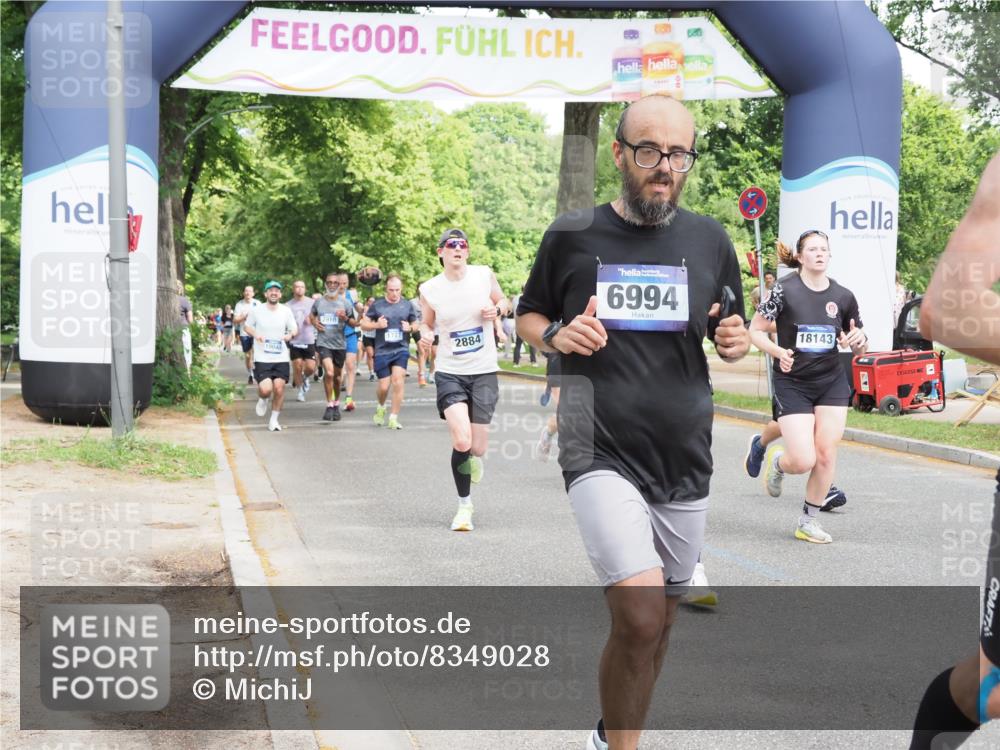29.06.2025 - hella hamburg halbmarathon MichiJ http://msf.ph/oto/8349028 29.06.2025 10:40:56 Zwischen KM18-KM19 1502, 2070, 2099, 2884, 3103, 3310, 4189, 4299, 4938, 6762, 6994, 7147, 7478, 9537, 9791, 11430, 11992, 13327, 13997, 14323, 15146, 15179, 15946, 16623, 16750, 17348, 18143 meine-sportfotos.de