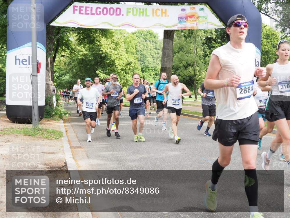 29.06.2025 - hella hamburg halbmarathon MichiJ http://msf.ph/oto/8349086 29.06.2025 10:40:58 Zwischen KM18-KM19 1502, 1727, 2070, 2884, 3103, 3310, 4189, 4299, 4938, 6942, 6994, 7147, 9537, 11430, 11992, 13997, 14323, 15146, 15179, 15980, 16623, 16750, 18143, 18720 meine-sportfotos.de