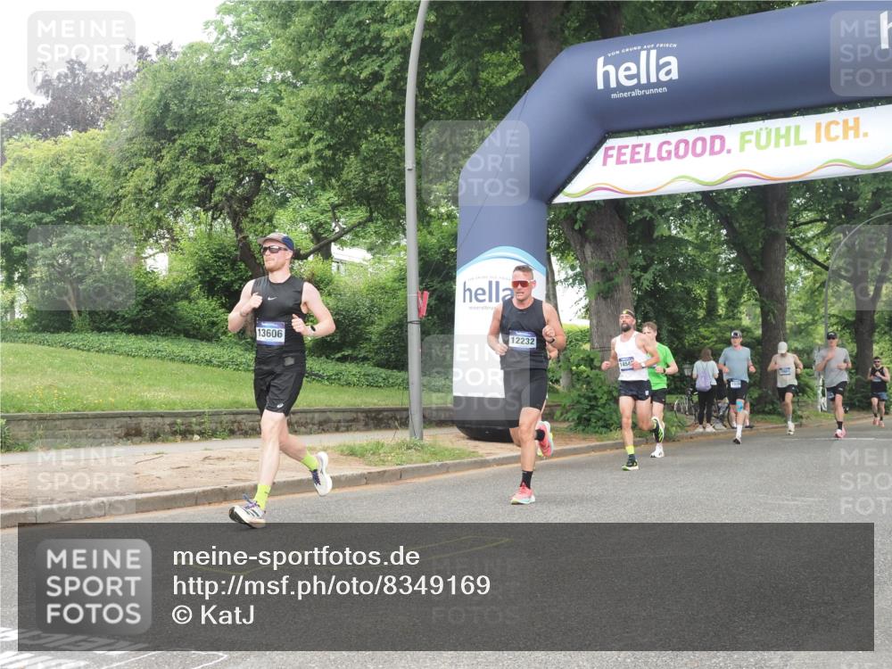 29.06.2025 - hella hamburg halbmarathon KatJ http://msf.ph/oto/8349169 29.06.2025 10:20:51 Zwischen KM18-KM19  meine-sportfotos.de