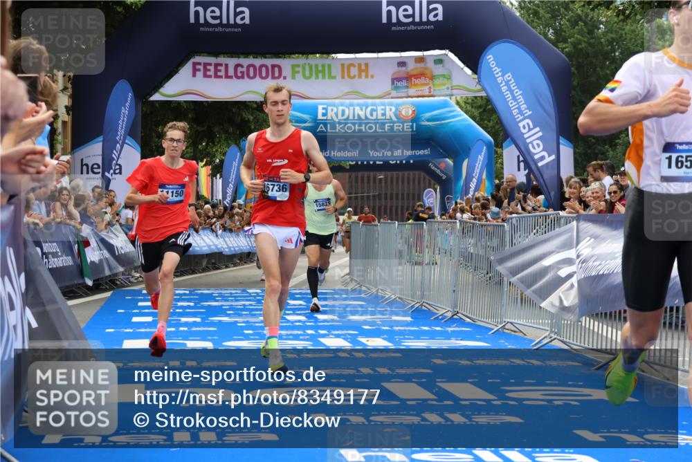 29.06.2025 - hella hamburg halbmarathon Strokosch-Dieckow http://msf.ph/oto/8349177 29.06.2025 10:32:06 Ziel 1407, 1686, 1894, 11150, 11370, 15826, 16505, 16736 meine-sportfotos.de