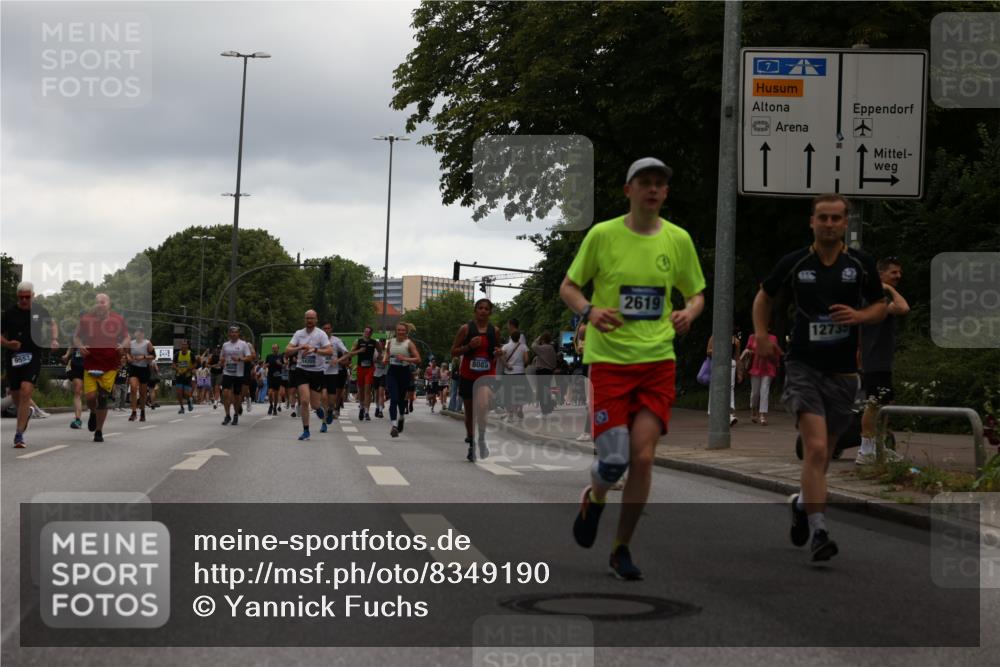 29.06.2025 - hella hamburg halbmarathon Yannick Fuchs http://msf.ph/oto/8349190 29.06.2025 10:52:36 20KM 1319, 1833, 1946, 1951, 2027, 2159, 2250, 2619, 2711, 2996, 4550, 4767, 5084, 5675, 6860, 7659, 7856, 8089, 8392, 9156, 9353, 9553, 9555, 9835, 10020, 10268, 10319, 10518, 10539, 10703, 10915, 11605, 11808, 11846, 12495, 12734, 12735, 12809, 13287, 13512, 13654, 13694, 14355, 14673, 15197, 16189, 16206, 16409, 16922, 16924, 17531, 17665, 17782, 17810, 17814, 17839, 17852, 17931, 17967, 18556, 18682, 18727, 18730, 18833, 18985, 19002, 19003 meine-sportfotos.de