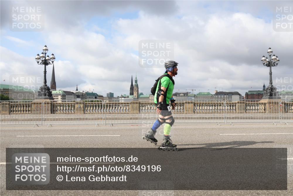 29.06.2025 - hella hamburg halbmarathon Lena Gebhardt http://msf.ph/oto/8349196 29.06.2025 09:09:14 Lombardsbrücke  meine-sportfotos.de