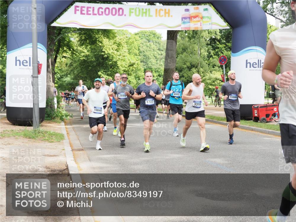 29.06.2025 - hella hamburg halbmarathon MichiJ http://msf.ph/oto/8349197 29.06.2025 10:40:58 Zwischen KM18-KM19 1502, 1727, 2070, 2884, 3103, 3310, 4189, 4299, 4938, 6942, 6994, 7147, 9537, 11430, 11992, 13997, 14323, 15146, 15179, 15980, 16623, 16750, 18143, 18720 meine-sportfotos.de