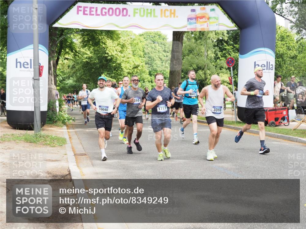 29.06.2025 - hella hamburg halbmarathon MichiJ http://msf.ph/oto/8349249 29.06.2025 10:40:58 Zwischen KM18-KM19 1502, 1727, 2070, 2884, 3103, 3310, 4189, 4299, 4938, 6942, 6994, 7147, 9537, 11430, 11992, 13997, 14323, 15146, 15179, 15980, 16623, 16750, 18143, 18720 meine-sportfotos.de