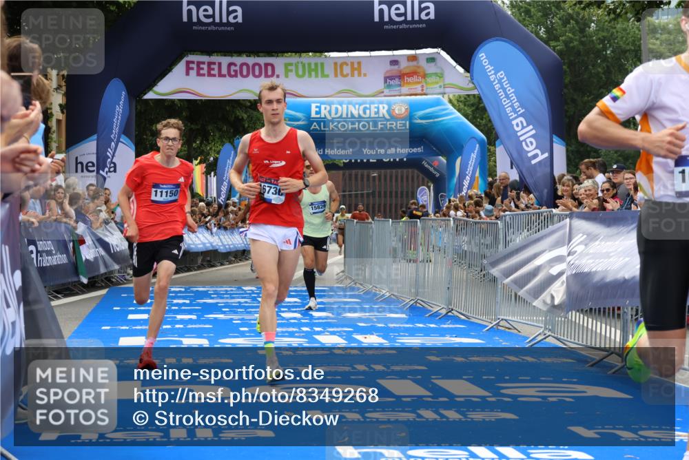 29.06.2025 - hella hamburg halbmarathon Strokosch-Dieckow http://msf.ph/oto/8349268 29.06.2025 10:32:06 Ziel 1407, 1686, 1894, 11150, 11370, 15826, 16505, 16736 meine-sportfotos.de