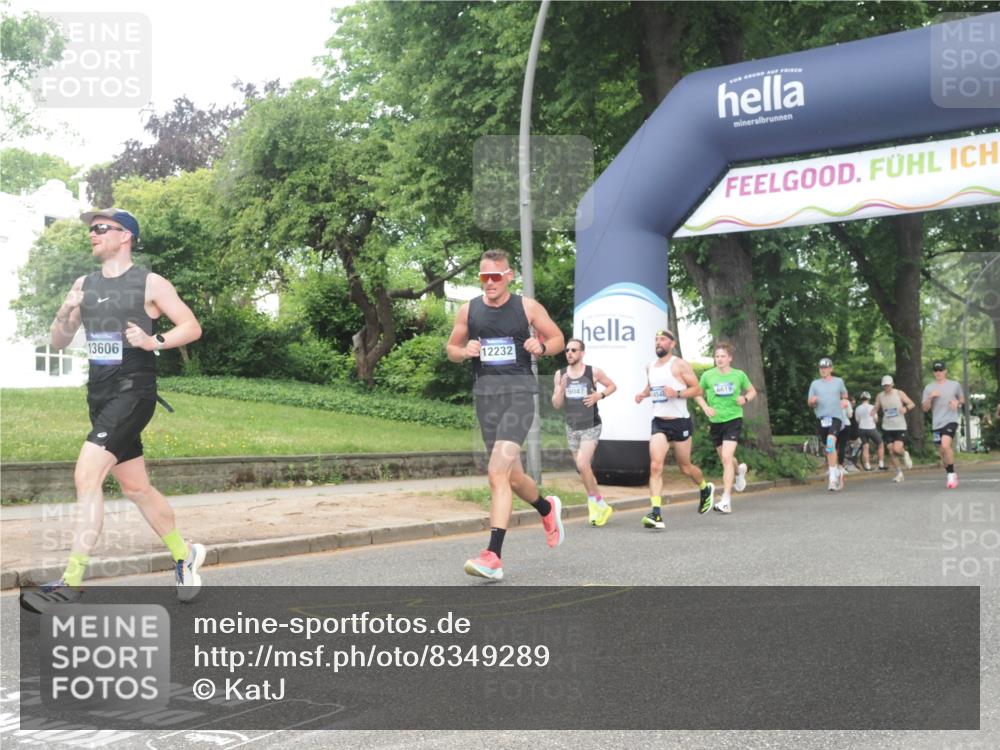 29.06.2025 - hella hamburg halbmarathon KatJ http://msf.ph/oto/8349289 29.06.2025 10:20:51 Zwischen KM18-KM19  meine-sportfotos.de