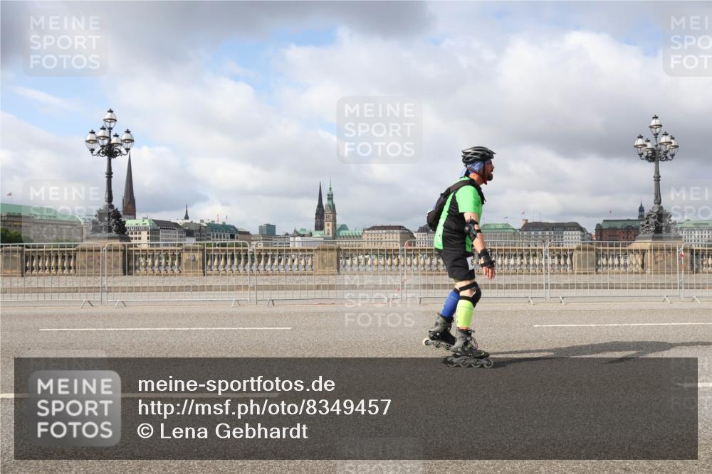 29.06.2025 - hella hamburg halbmarathon Lena Gebhardt http://msf.ph/oto/8349457 29.06.2025 09:09:14 Lombardsbrücke  meine-sportfotos.de