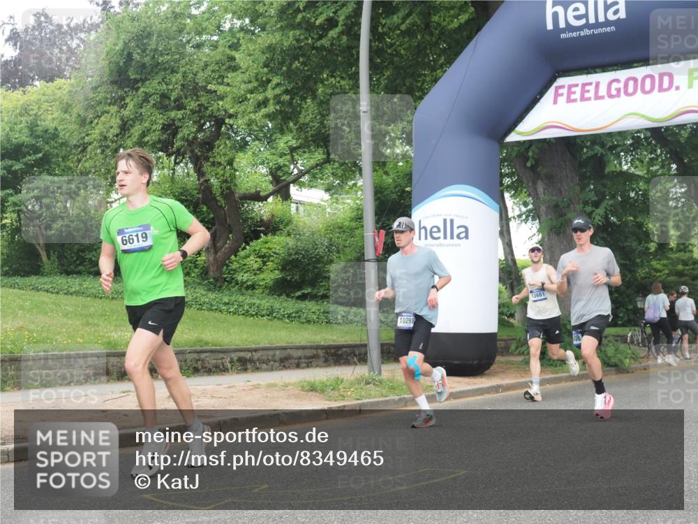 29.06.2025 - hella hamburg halbmarathon KatJ http://msf.ph/oto/8349465 29.06.2025 10:20:53 Zwischen KM18-KM19 6619, 7272 meine-sportfotos.de