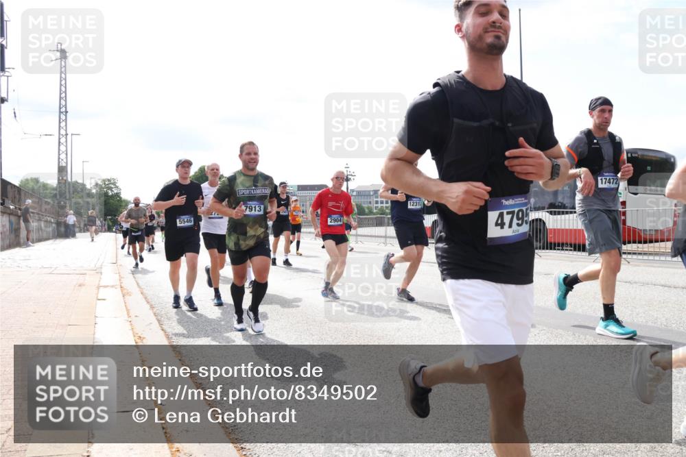 29.06.2025 - hella hamburg halbmarathon Lena Gebhardt http://msf.ph/oto/8349502 29.06.2025 10:13:42 Lombardsbrücke 5546, 7913, 2904, 12313, 4795, 17472, 1007, 1131, 1480, 1747, 1859, 2055, 2359, 2721, 2904, 2961, 2987, 3218, 3360, 3728, 3729, 4001, 4187, 4795, 4950, 5232, 5546, 5631, 5719, 6026, 6489, 6710, 6717, 6724, 7346, 7446, 7447, 7460, 7462, 7913, 8279, 8673, 8913, 9128, 9527, 9612, 9631, 10442, 10443, 10977, 11441, 12313, 12492, 12797, 12928, 12929, 13331, 13928, 15085, 15482, 15663, 15721, 15722, 15922, 16491, 17472, 17474, 17985, 18222, 18231 meine-sportfotos.de
