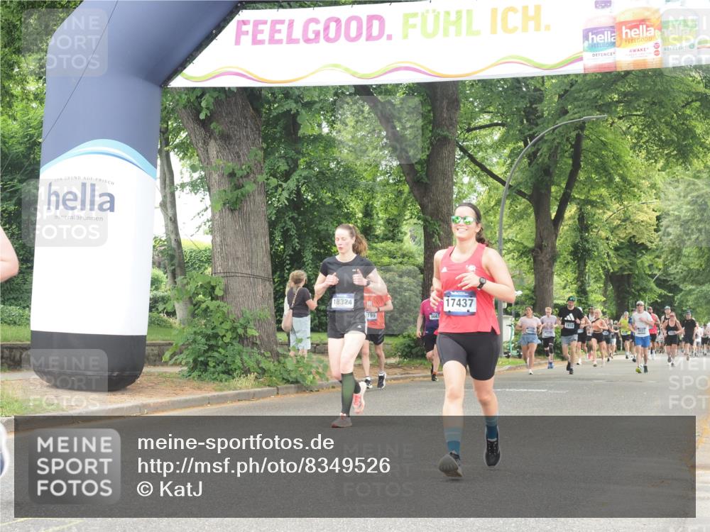 29.06.2025 - hella hamburg halbmarathon KatJ http://msf.ph/oto/8349526 29.06.2025 10:50:28 Zwischen KM18-KM19 1316, 3919 meine-sportfotos.de