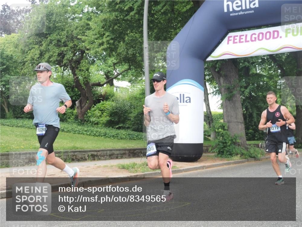 29.06.2025 - hella hamburg halbmarathon KatJ http://msf.ph/oto/8349565 29.06.2025 10:20:54 Zwischen KM18-KM19 6619, 7272 meine-sportfotos.de
