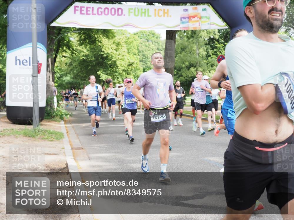 29.06.2025 - hella hamburg halbmarathon MichiJ http://msf.ph/oto/8349575 29.06.2025 10:41:01 Zwischen KM18-KM19 1030, 1482, 1502, 1727, 2070, 2346, 2884, 2910, 3103, 3310, 4299, 5866, 6942, 6994, 7147, 7864, 8487, 9142, 10040, 11992, 12909, 13397, 13997, 14036, 14323, 14592, 15980, 16750, 18134, 18143, 18590, 18720, 19067 meine-sportfotos.de