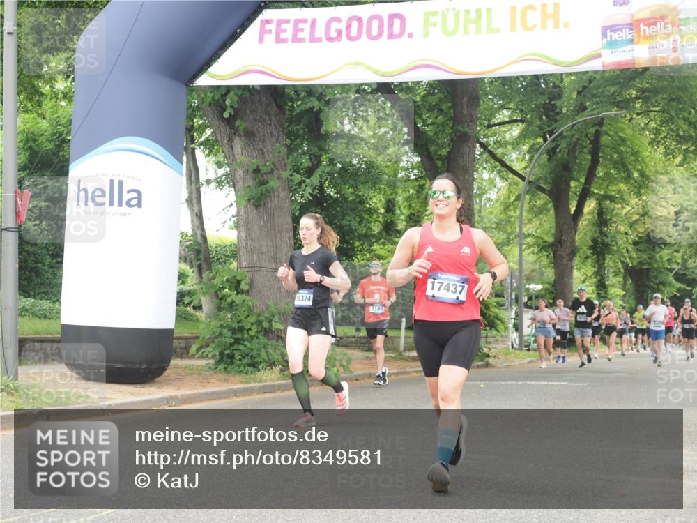 29.06.2025 - hella hamburg halbmarathon KatJ http://msf.ph/oto/8349581 29.06.2025 10:50:29 Zwischen KM18-KM19 1316, 3919 meine-sportfotos.de