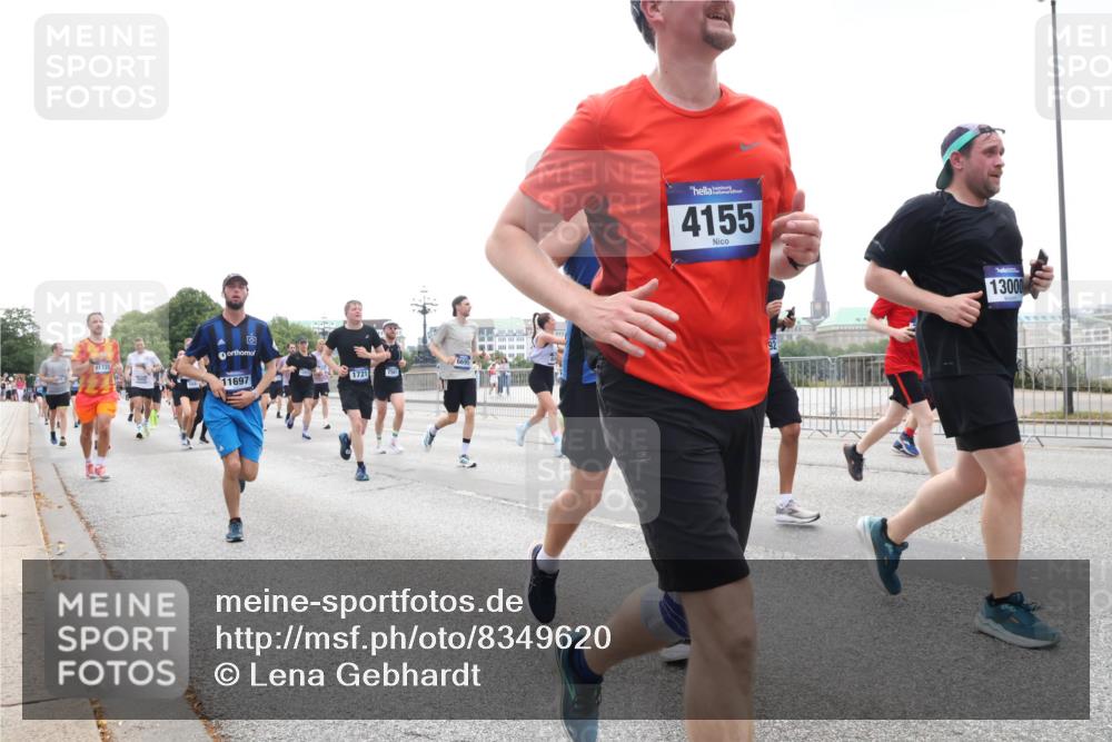 29.06.2025 - hella hamburg halbmarathon Lena Gebhardt http://msf.ph/oto/8349620 29.06.2025 10:38:38 Lombardsbrücke 11721, 11697, 1721, 4155, 13000, 56, 1196, 1232, 1390, 1451, 1457, 1596, 1721, 1742, 1791, 1966, 2113, 2151, 2498, 2576, 2660, 2693, 3010, 3094, 3095, 3216, 3242, 3286, 3307, 3323, 3338, 3635, 3636, 3716, 3726, 3777, 3841, 3927, 4028, 4139, 4155, 4159, 4257, 4259, 4260, 4316, 4320, 4883, 4964, 5085, 5089, 5155, 5300, 5617, 5684, 5735, 5913, 6200, 6695, 6696, 6751, 6875, 6930, 7117, 7148, 7165, 7263, 7371, 7561, 7692, 7849, 7868, 7914, 8367, 9708, 10554 meine-sportfotos.de