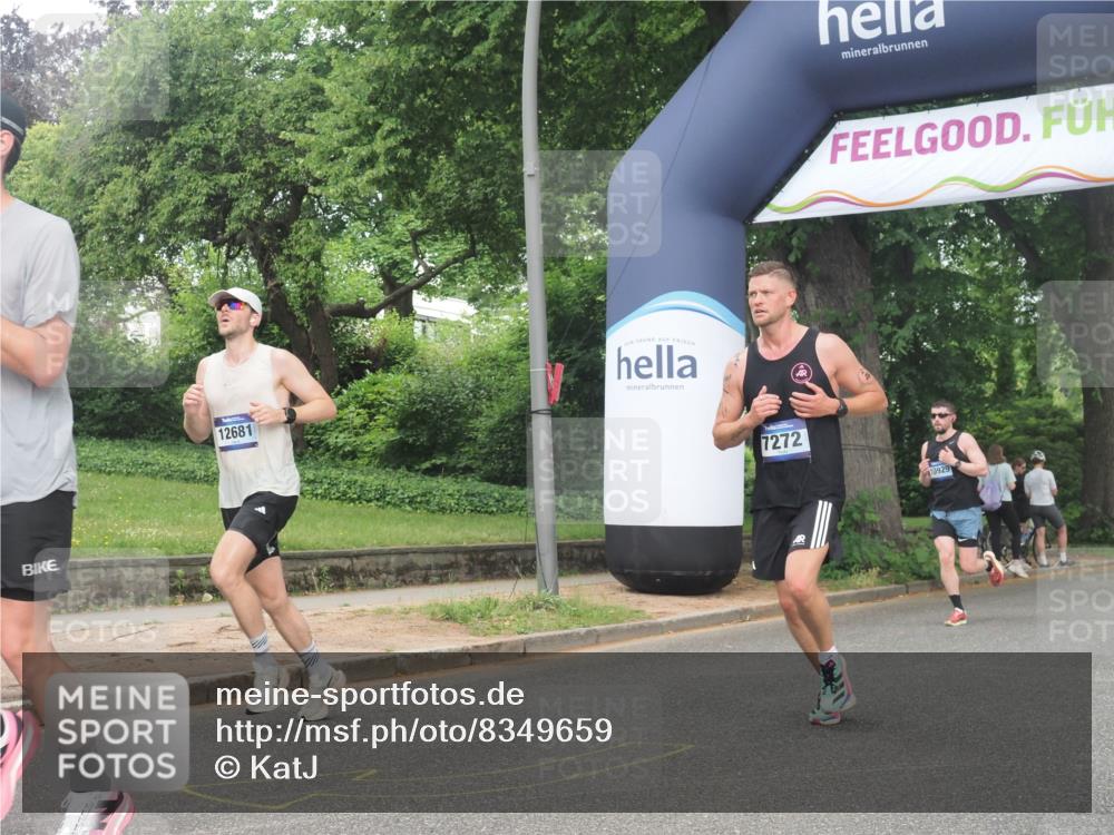 29.06.2025 - hella hamburg halbmarathon KatJ http://msf.ph/oto/8349659 29.06.2025 10:20:55 Zwischen KM18-KM19 6619, 7272 meine-sportfotos.de