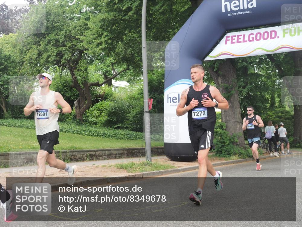 29.06.2025 - hella hamburg halbmarathon KatJ http://msf.ph/oto/8349678 29.06.2025 10:20:55 Zwischen KM18-KM19 6619, 7272 meine-sportfotos.de