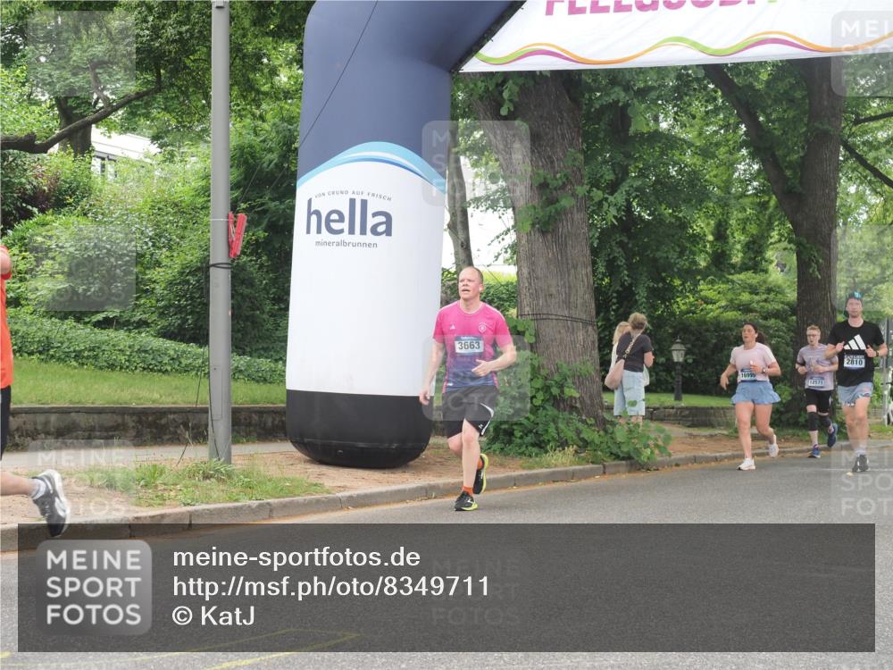 29.06.2025 - hella hamburg halbmarathon KatJ http://msf.ph/oto/8349711 29.06.2025 10:50:33 Zwischen KM18-KM19 1316, 3199 meine-sportfotos.de