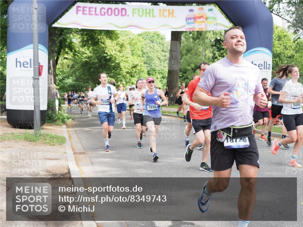 29.06.2025 - hella hamburg halbmarathon MichiJ http://msf.ph/oto/8349743 29.06.2025 10:41:02 Zwischen KM18-KM19 1030, 1482, 1727, 1870, 2070, 2346, 2884, 2910, 3103, 3310, 5866, 6942, 6994, 7147, 7864, 8487, 8973, 9142, 10040, 11992, 12909, 13397, 13997, 14036, 14592, 15980, 16750, 18134, 18143, 18590, 18720, 19067 meine-sportfotos.de