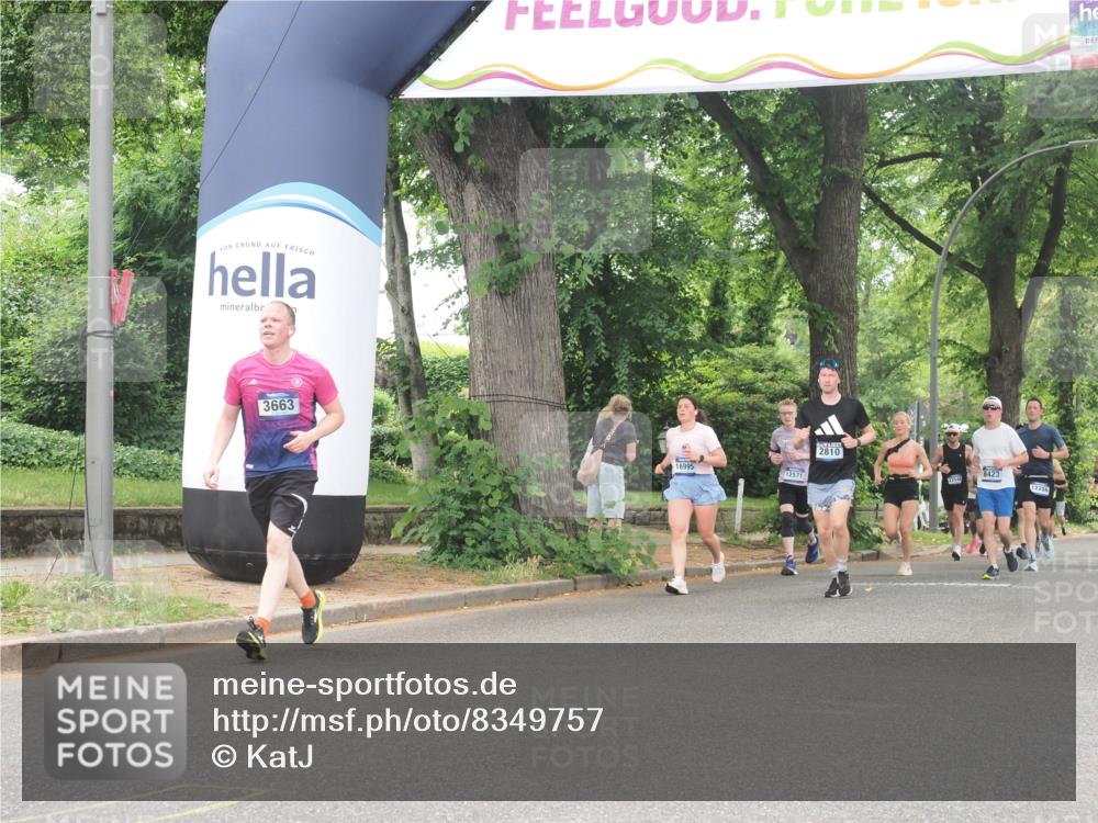 29.06.2025 - hella hamburg halbmarathon KatJ http://msf.ph/oto/8349757 29.06.2025 10:50:34 Zwischen KM18-KM19 3199, 3663 meine-sportfotos.de