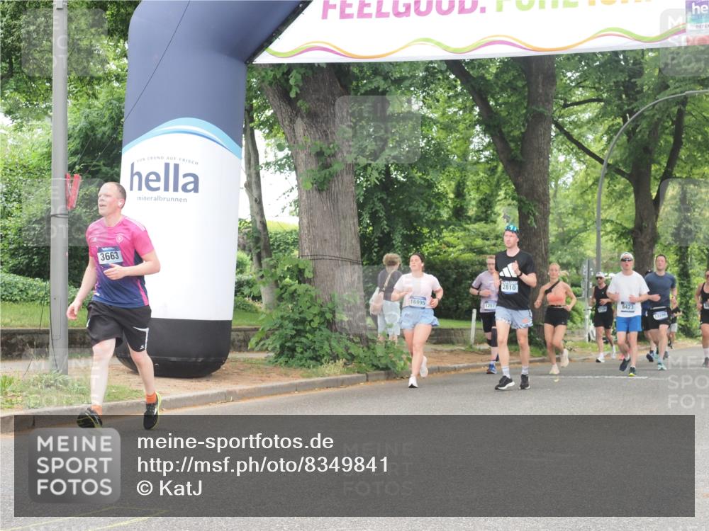 29.06.2025 - hella hamburg halbmarathon KatJ http://msf.ph/oto/8349841 29.06.2025 10:50:34 Zwischen KM18-KM19 3199, 3663 meine-sportfotos.de