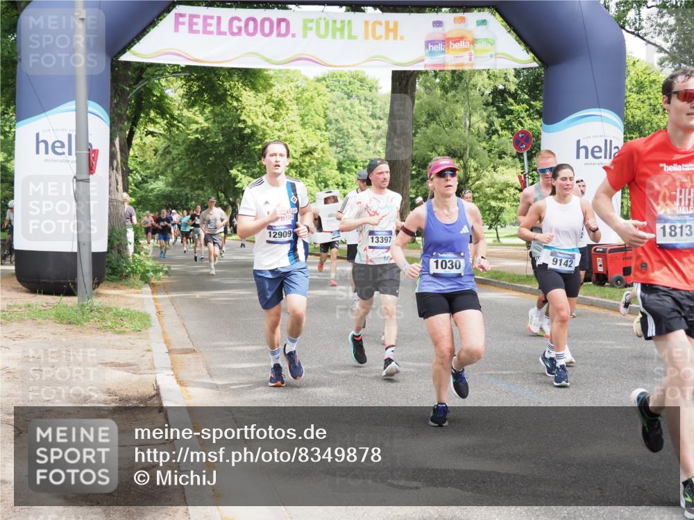 29.06.2025 - hella hamburg halbmarathon MichiJ http://msf.ph/oto/8349878 29.06.2025 10:41:02 Zwischen KM18-KM19 1030, 1482, 1727, 1870, 2070, 2346, 2884, 2910, 3103, 3310, 5866, 6942, 6994, 7147, 7864, 8487, 8973, 9142, 10040, 11992, 12909, 13397, 13997, 14036, 14592, 15980, 16750, 18134, 18143, 18590, 18720, 19067 meine-sportfotos.de