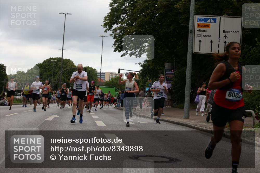 29.06.2025 - hella hamburg halbmarathon Yannick Fuchs http://msf.ph/oto/8349898 29.06.2025 10:52:39 20KM 1946, 1951, 2027, 2159, 2250, 2619, 2711, 2855, 2996, 4550, 4767, 5084, 5675, 6860, 7659, 8089, 8392, 9156, 9353, 9553, 9555, 9835, 10020, 10268, 10518, 10539, 10703, 10915, 11605, 11808, 11846, 12734, 12735, 12809, 13654, 13694, 14355, 14673, 14914, 16206, 16409, 16922, 16924, 17531, 17665, 17782, 17810, 17814, 17839, 17852, 17931, 17967, 18112, 18232, 18556, 18682, 18727, 18730, 18833, 18954, 18985, 19002, 19003 meine-sportfotos.de