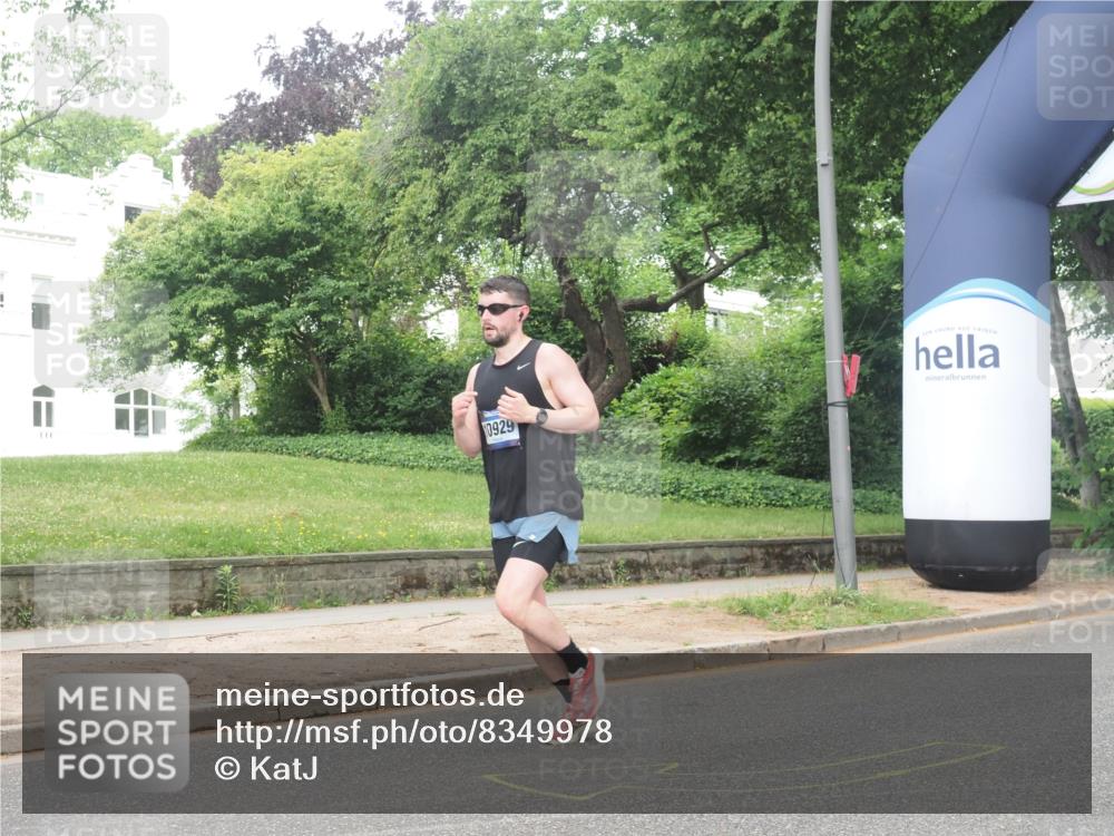 29.06.2025 - hella hamburg halbmarathon KatJ http://msf.ph/oto/8349978 29.06.2025 10:20:57 Zwischen KM18-KM19 6619, 7272 meine-sportfotos.de