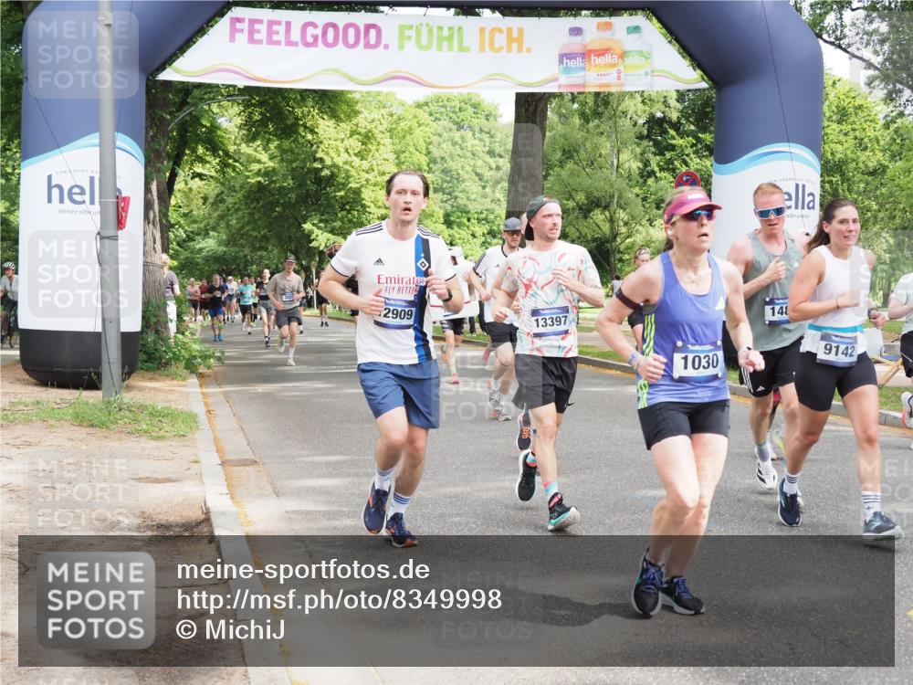 29.06.2025 - hella hamburg halbmarathon MichiJ http://msf.ph/oto/8349998 29.06.2025 10:41:03 Zwischen KM18-KM19 1030, 1482, 1727, 1870, 2070, 2346, 2910, 3310, 5259, 5866, 6942, 7864, 8487, 8973, 9142, 10040, 11992, 12909, 13397, 13997, 14036, 14592, 15980, 18134, 18590, 18715, 18720, 19067 meine-sportfotos.de