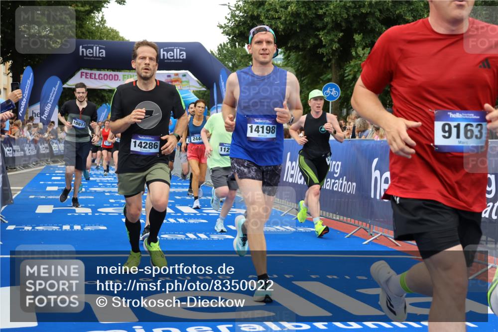 29.06.2025 - hella hamburg halbmarathon Strokosch-Dieckow http://msf.ph/oto/8350022 29.06.2025 10:52:49 Ziel 1257, 1258, 1657, 2099, 2287, 2444, 2814, 2910, 3999, 4557, 4558, 4770, 5077, 5169, 5194, 5907, 8139, 8172, 8720, 8955, 9065, 9163, 10724, 10811, 11217, 11992, 12482, 14198, 14286, 14805, 16467, 17198, 18331, 19244 meine-sportfotos.de