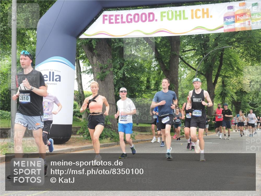 29.06.2025 - hella hamburg halbmarathon KatJ http://msf.ph/oto/8350100 29.06.2025 10:50:38 Zwischen KM18-KM19 2810, 3199, 3663, 4389, 5511, 8423 meine-sportfotos.de
