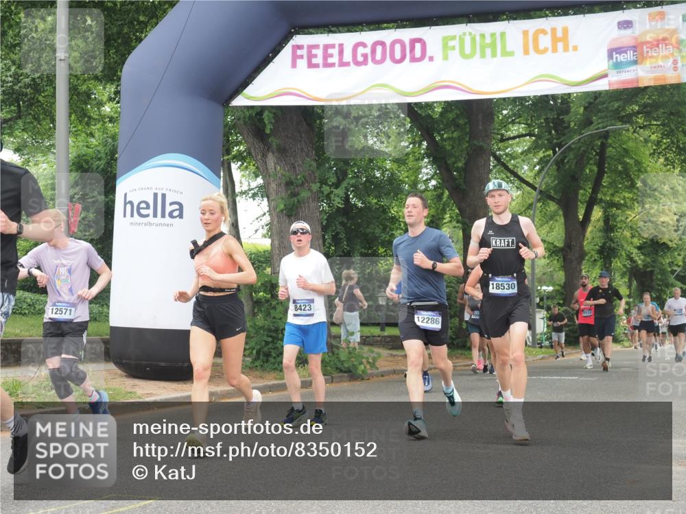 29.06.2025 - hella hamburg halbmarathon KatJ http://msf.ph/oto/8350152 29.06.2025 10:50:38 Zwischen KM18-KM19 2810, 3199, 3663, 4389, 5511, 8423 meine-sportfotos.de