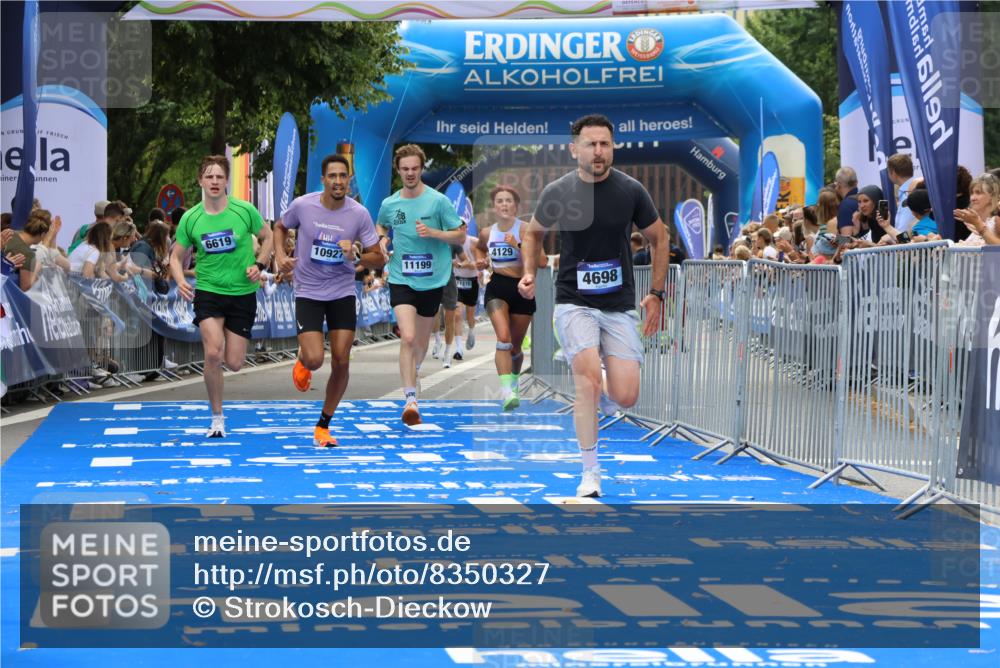 29.06.2025 - hella hamburg halbmarathon Strokosch-Dieckow http://msf.ph/oto/8350327 29.06.2025 10:31:54 Ziel 1407, 3935, 4129, 4698, 6619, 10927, 11199, 11929 meine-sportfotos.de