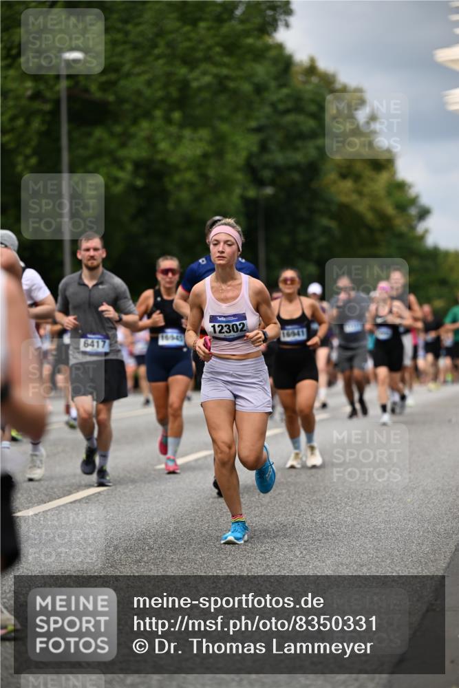 29.06.2025 - hella hamburg halbmarathon Dr. Thomas Lammeyer http://msf.ph/oto/8350331 29.06.2025 10:40:45 Kennedybrücke 1008, 1010, 1224, 3401, 3699, 3895, 4245, 4937, 5171, 5246, 5540, 5747, 5809, 5919, 6184, 6359, 6417, 7632, 8530, 8581, 9229, 9295, 9432, 9694, 9701, 9806, 10123, 10487, 10531, 10577, 10984 meine-sportfotos.de
