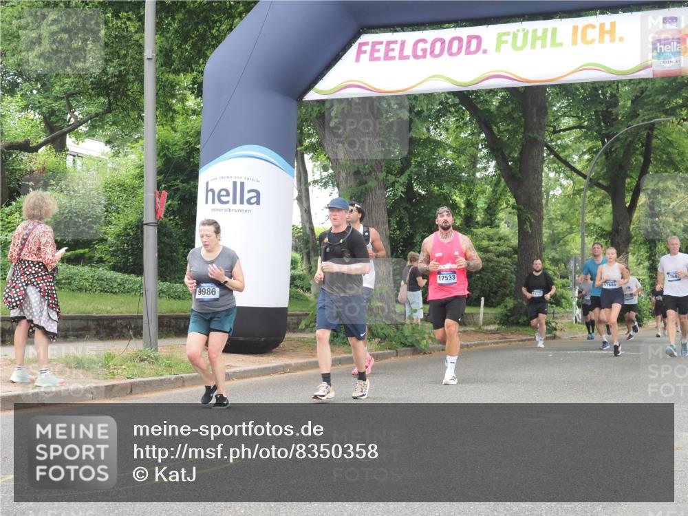 29.06.2025 - hella hamburg halbmarathon KatJ http://msf.ph/oto/8350358 29.06.2025 10:50:43 Zwischen KM18-KM19 2810, 4389, 5511, 8423 meine-sportfotos.de