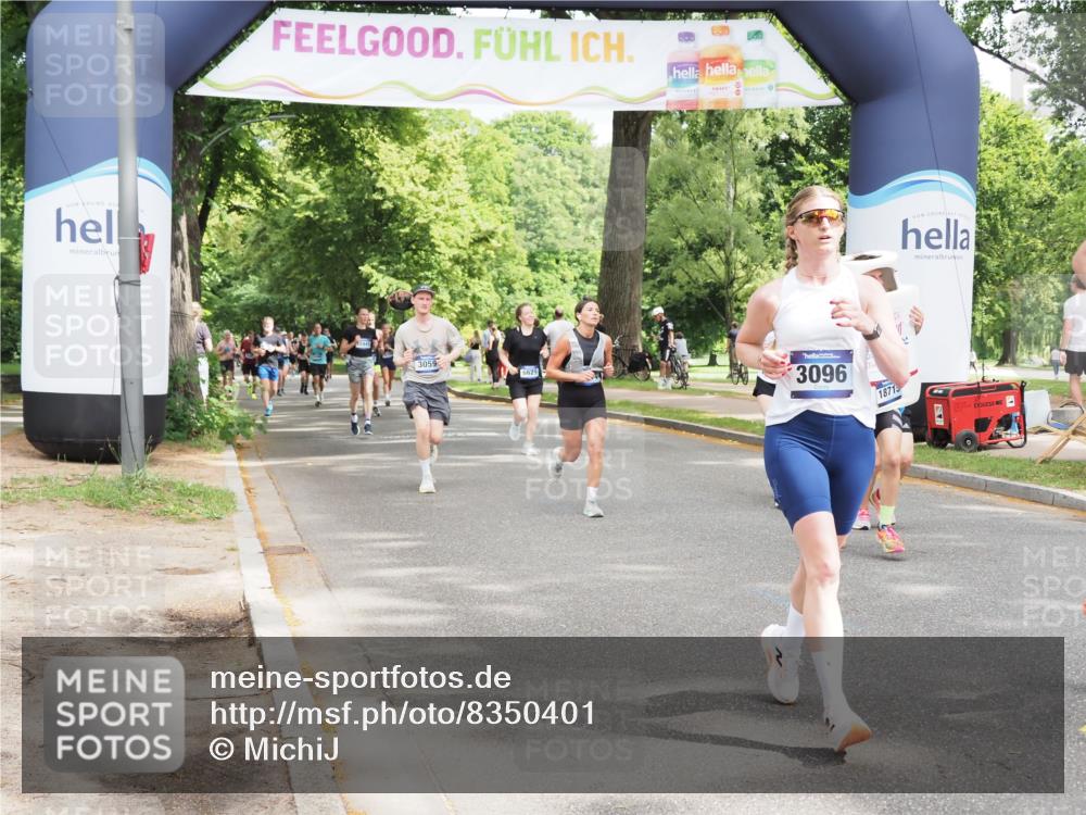 29.06.2025 - hella hamburg halbmarathon MichiJ http://msf.ph/oto/8350401 29.06.2025 10:41:05 Zwischen KM18-KM19 1030, 1482, 1727, 1870, 2346, 2518, 2910, 3096, 3819, 5259, 5866, 6942, 7864, 8487, 8973, 9142, 9227, 10040, 12909, 13397, 14036, 14592, 15980, 18134, 18590, 18715, 18720, 19067 meine-sportfotos.de