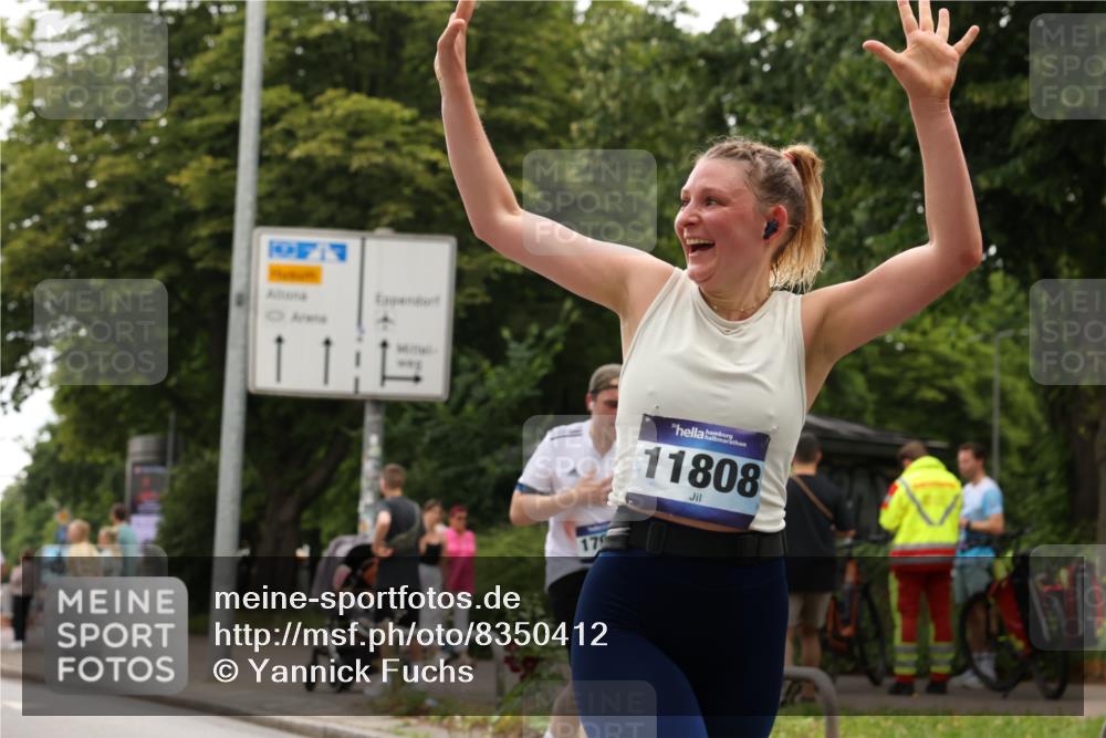 29.06.2025 - hella hamburg halbmarathon Yannick Fuchs http://msf.ph/oto/8350412 29.06.2025 10:52:42 20KM 1642, 1946, 1951, 2027, 2159, 2619, 2711, 2855, 2996, 5084, 5675, 6208, 6636, 6860, 7659, 8089, 8392, 8929, 9156, 9353, 9553, 9555, 9835, 10268, 10518, 10539, 10915, 11605, 11808, 12734, 12735, 12809, 13407, 13654, 14355, 14631, 14673, 14914, 15263, 16206, 16409, 16922, 16924, 17665, 17782, 17810, 17814, 17839, 17852, 17931, 17967, 18112, 18232, 18556, 18682, 18730, 18833, 18954, 18985, 19002, 19003 meine-sportfotos.de