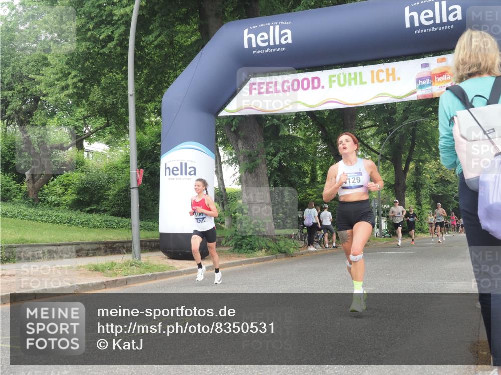 29.06.2025 - hella hamburg halbmarathon KatJ http://msf.ph/oto/8350531 29.06.2025 10:21:11 Zwischen KM18-KM19 4129, 4698, 5187, 5746 meine-sportfotos.de