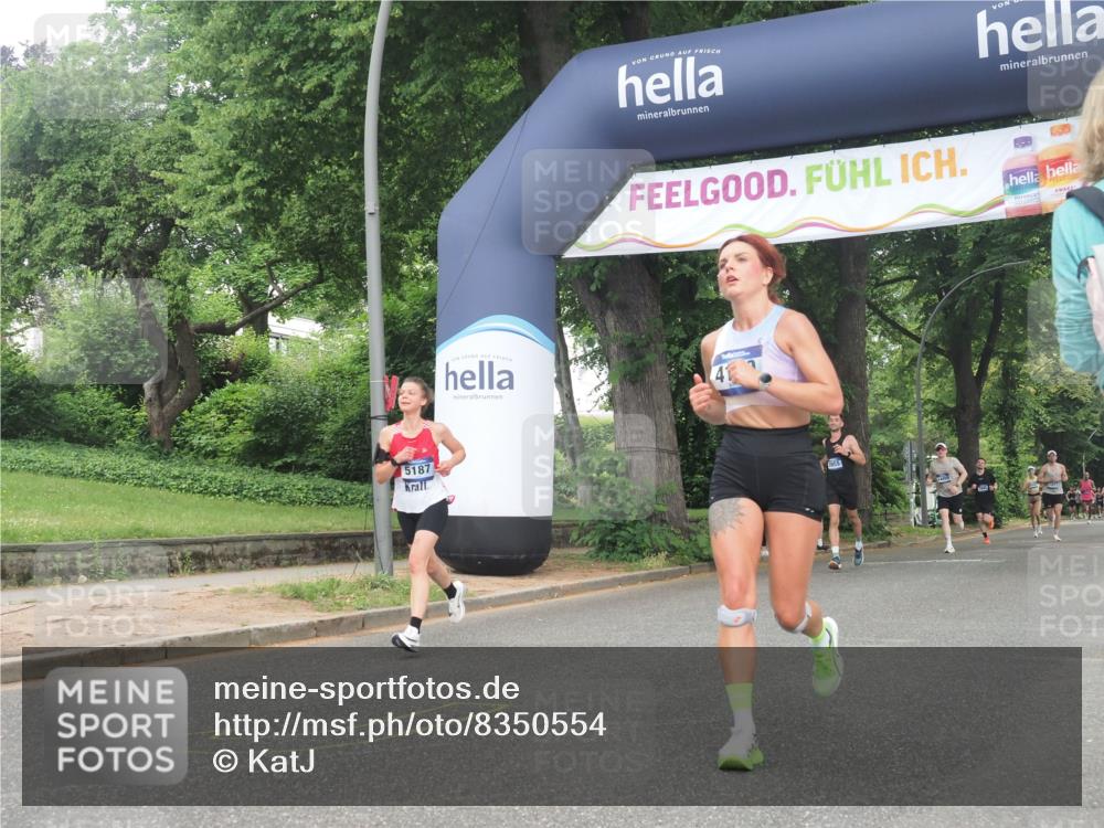 29.06.2025 - hella hamburg halbmarathon KatJ http://msf.ph/oto/8350554 29.06.2025 10:21:11 Zwischen KM18-KM19 4129, 4698, 5187, 5746 meine-sportfotos.de