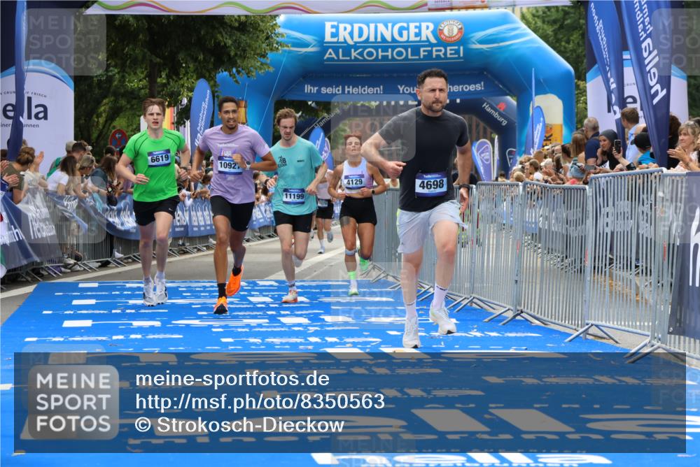 29.06.2025 - hella hamburg halbmarathon Strokosch-Dieckow http://msf.ph/oto/8350563 29.06.2025 10:31:54 Ziel 1407, 3935, 4129, 4698, 6619, 10927, 11199, 11929 meine-sportfotos.de