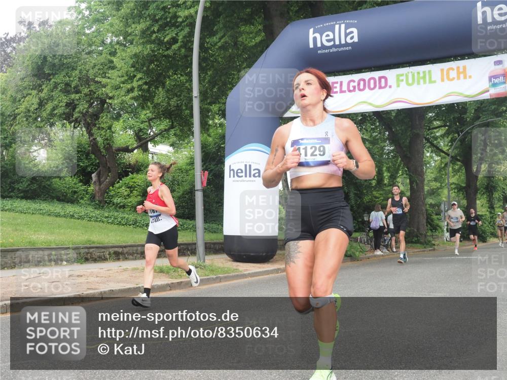 29.06.2025 - hella hamburg halbmarathon KatJ http://msf.ph/oto/8350634 29.06.2025 10:21:12 Zwischen KM18-KM19 4129, 4698, 5187, 5746 meine-sportfotos.de
