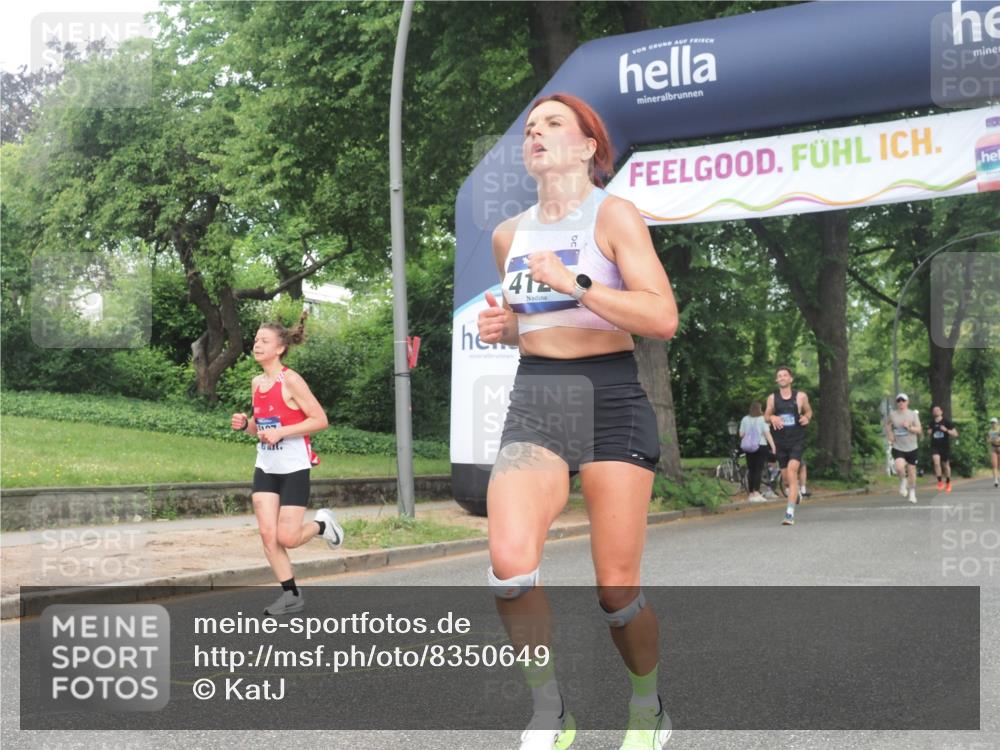 29.06.2025 - hella hamburg halbmarathon KatJ http://msf.ph/oto/8350649 29.06.2025 10:21:12 Zwischen KM18-KM19 4129, 4698, 5187, 5746 meine-sportfotos.de