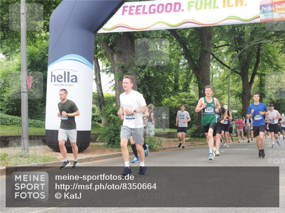 29.06.2025 - hella hamburg halbmarathon KatJ http://msf.ph/oto/8350664 29.06.2025 10:50:50 Zwischen KM18-KM19 1531, 4945, 6966 meine-sportfotos.de